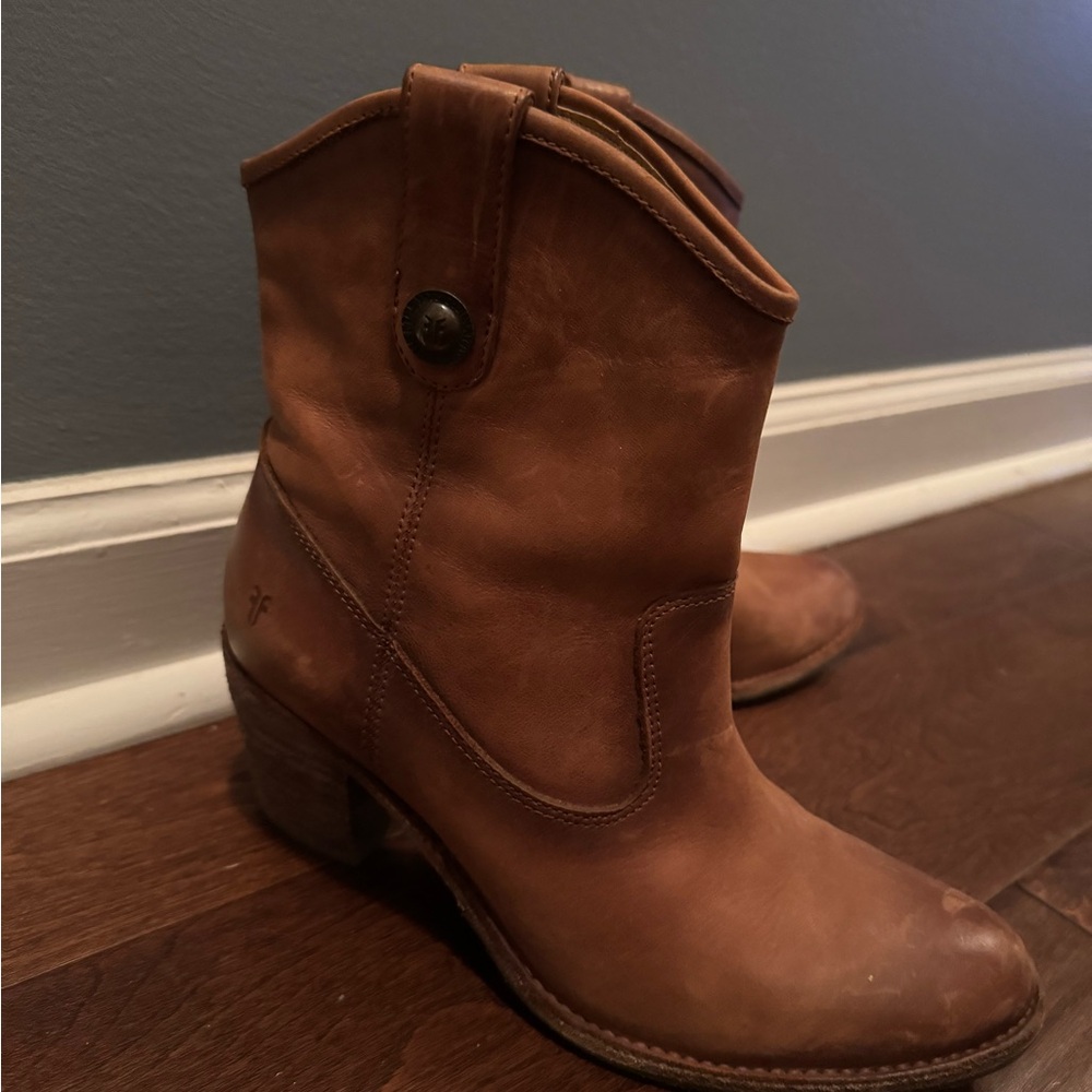 FRYE Chestnut Leather Ankle Booties - Picture 2 of 6